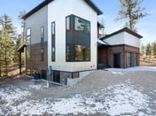 Huge Windows! Modern Powderhouse Pass Home