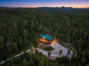 Elk View Retreat - Sleeps 30 - 13 Bedroom