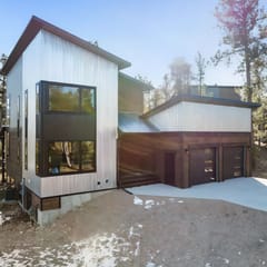 Huge Windows! Modern Powderhouse Pass Home