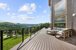 The Deadwood Lookout-Sleeps 22