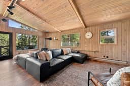 Shadow Pines Hideaway - Image 2