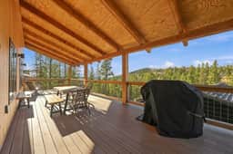 Summit Seeker - sleeps 20 - Image 5