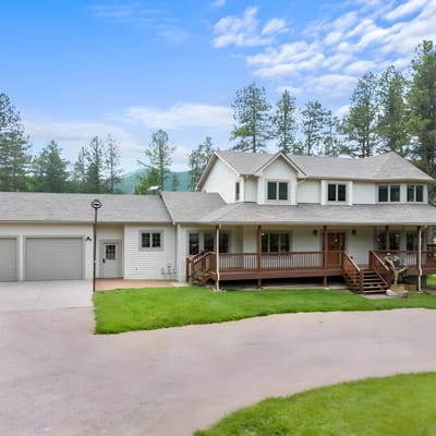 Largest Hill City Cabin-Sleeps 20 with Hot Tub