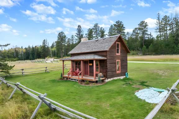 Juso Cabin-Sleeps 3. Great views! Quiet. Peaceful. - Image 1