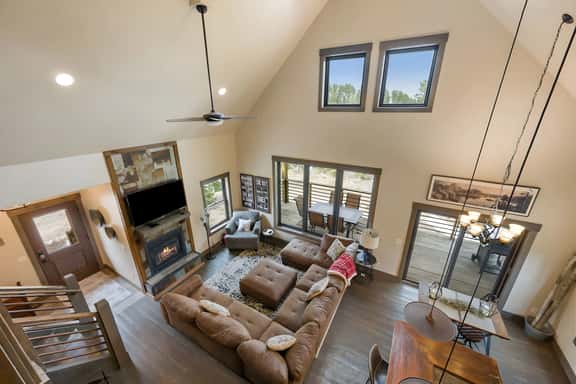 Mountain Time - 4 bed 2 bath - Image 1