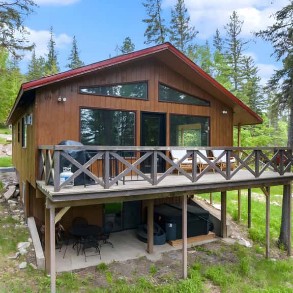 Shadow Pines Hideaway - Image 1
