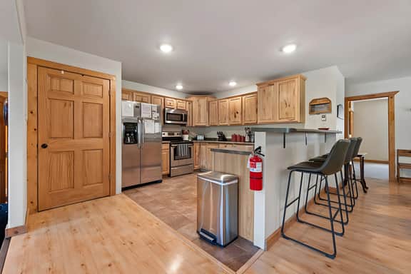 Grizzly Trail Lodge