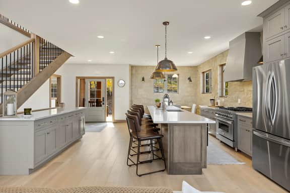 Luxury Mountain Retreat with Breathtaking Views | 5BR/5.5BA