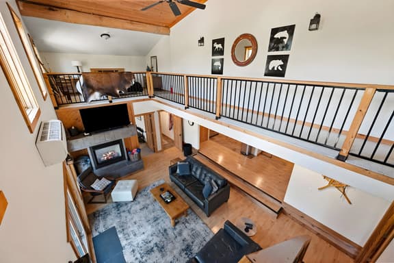 Grizzly Trail Lodge
