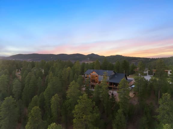 New 7 Bed 7 Bath - Life's A Hoot