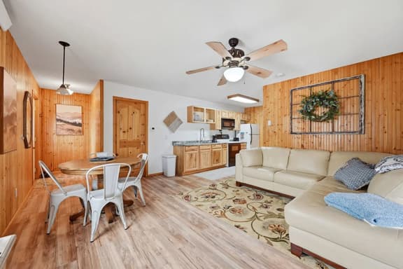 New! Legends Lane-2 Bed-4 Guests-Peaceful-Deadwood